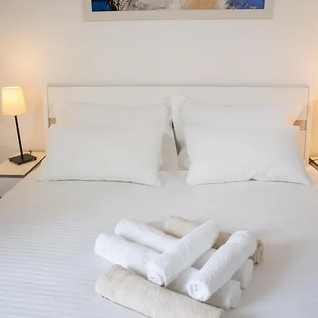 Carera Apartment