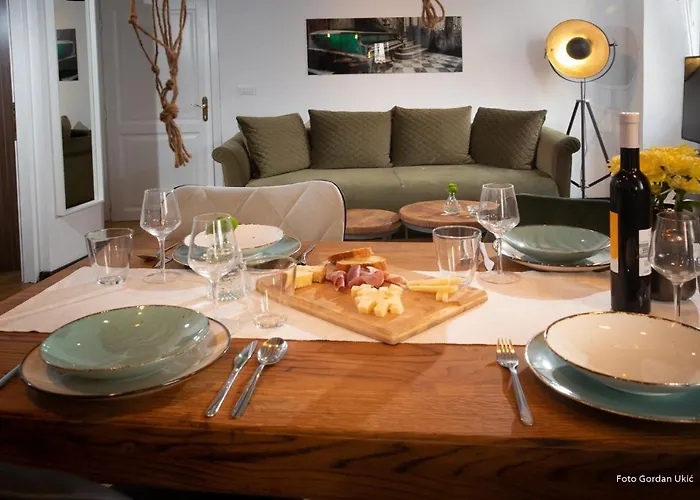 Carera Διαμέρισμα Ρόβινι